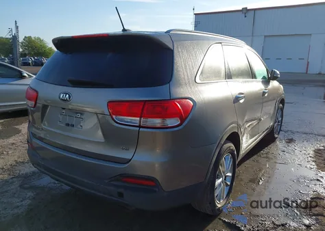 2017 Kia Sorento Lx z USA, uszkodzony, nr VIN 5XYPGDA52HG203196